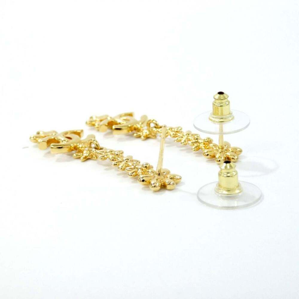 CHANEL Authentic Gold Earrings - Picture 3 of 3